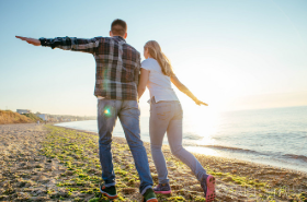 	深圳市私家侦探：婚姻途中遇坎坷，怎样修补裂痕，并肩迈向幸福彼岸？