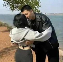 深圳婚外情调查公司：日常琐碎累积的情感尘埃，悄悄掩盖了婚姻的亮色！